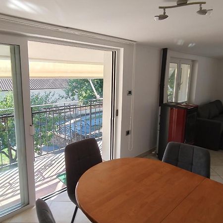Apartma Apollonio Črni Kal Exterior foto