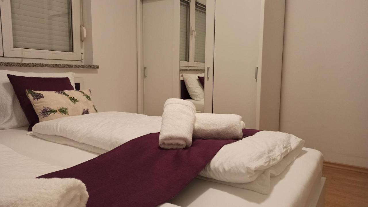Apartma Apollonio Črni Kal Exterior foto